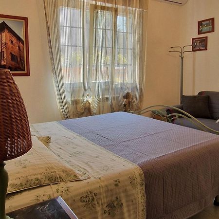 מגדל אגם פוצ'יני Lovely House Near The Beach מראה חיצוני תמונה