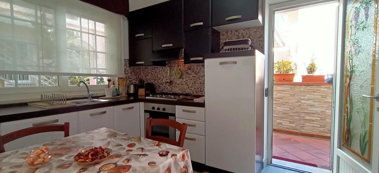 מגדל אגם פוצ'יני Lovely House Near The Beach מראה חיצוני תמונה