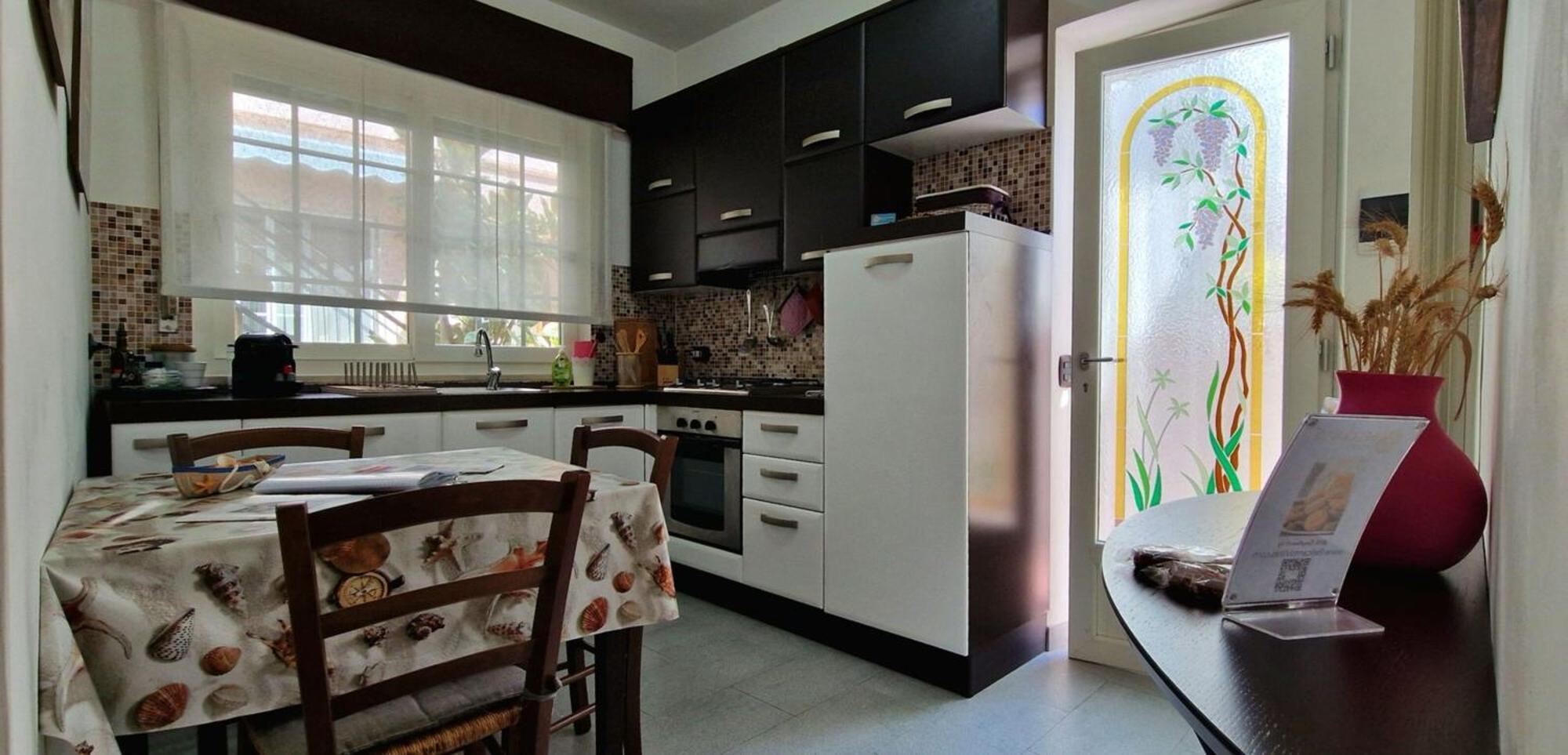 מגדל אגם פוצ'יני Lovely House Near The Beach מראה חיצוני תמונה